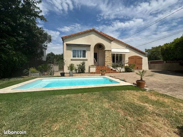 Maison 93m² + garage 15m2 - 3 chambres - Piscine - Panneaux solaires - Quartier des Alexis