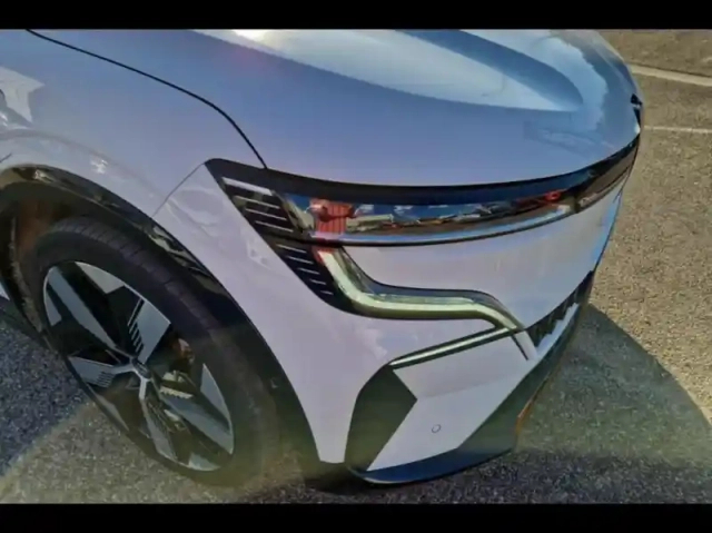 Renault Megane e-tech electric ev60 220ch techno super charge -b — photo 9
