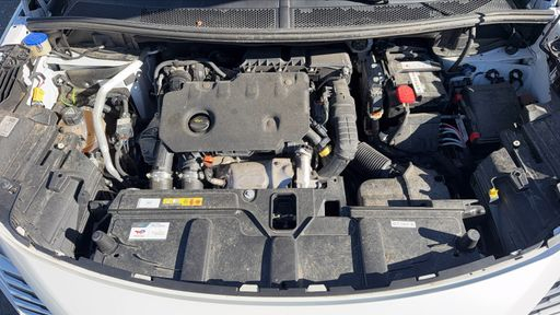 Peugeot 5008 1.5 BlueHDi 130 - GT – 2021 – 82836 km – Diesel – Boîte Manuelle — photo 39