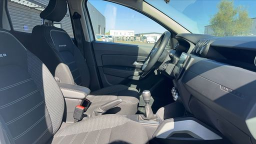 Dacia Duster 1.5 dCi 115 - Prestige – 2022 – 155430 km – Diesel – Boîte Manuelle — photo 18