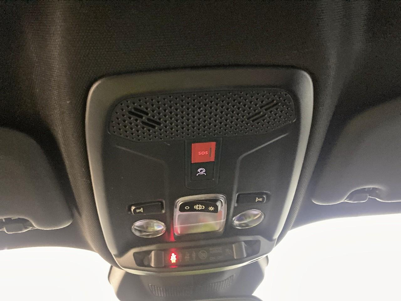 Peugeot 2008 hybrid 145 ch e-dcs6 allure — photo 19