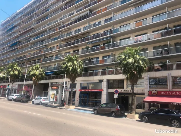 Toulon centre - bureaux 230 m² - accès PMR