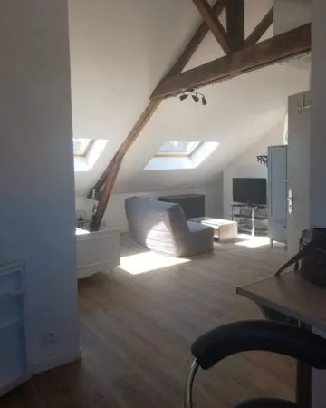 Beau studio meublé Ste Anne
