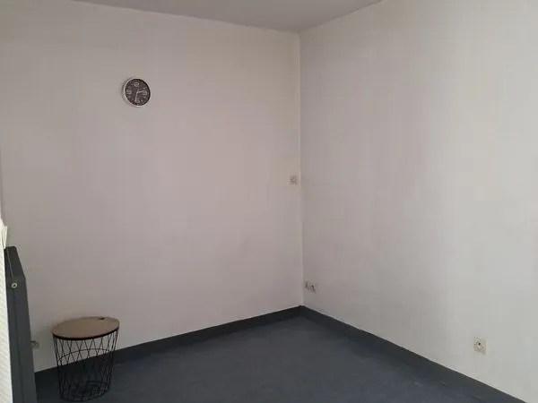 À louer grand studio