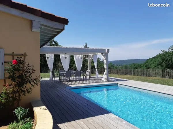 Maison avec vue dominante, piscine chauffée + appartement indépendant - Montignac