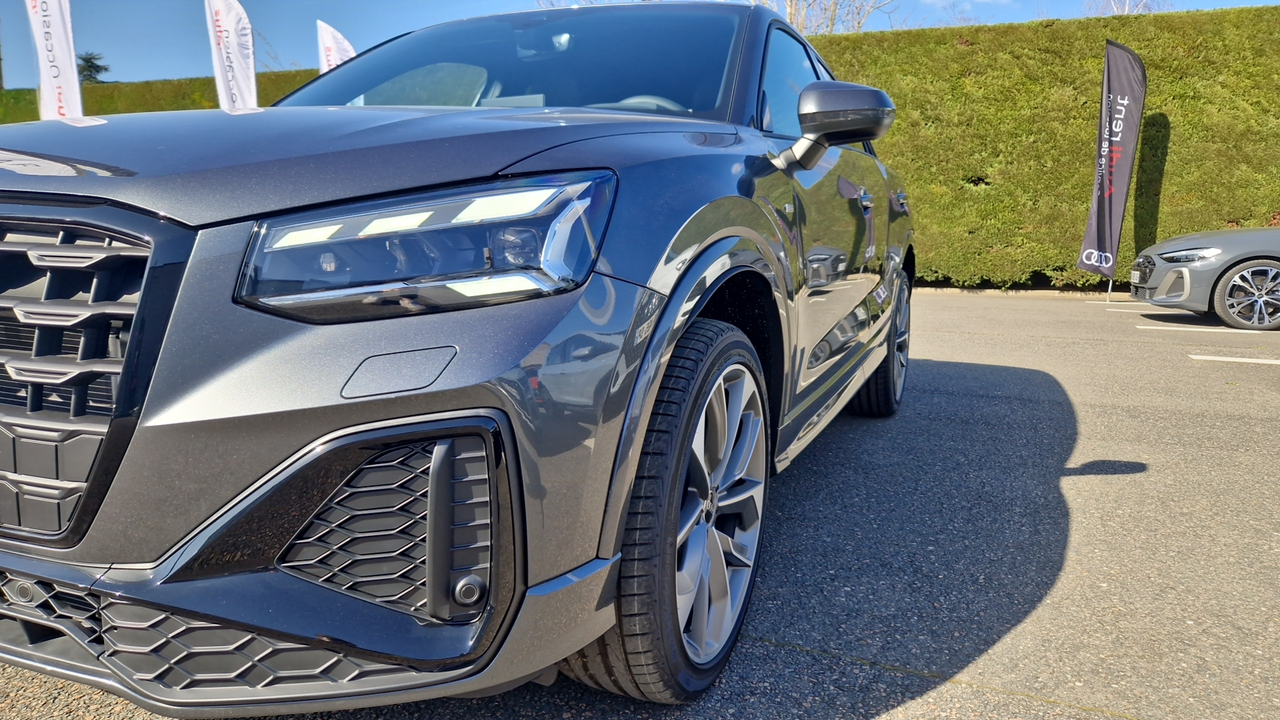 Audi Q2 35 TFSI 150 S tronic 7 — photo 28