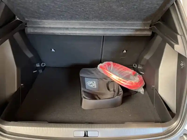 Peugeot 2008 electrique 50 kwh 136 ch — photo 18