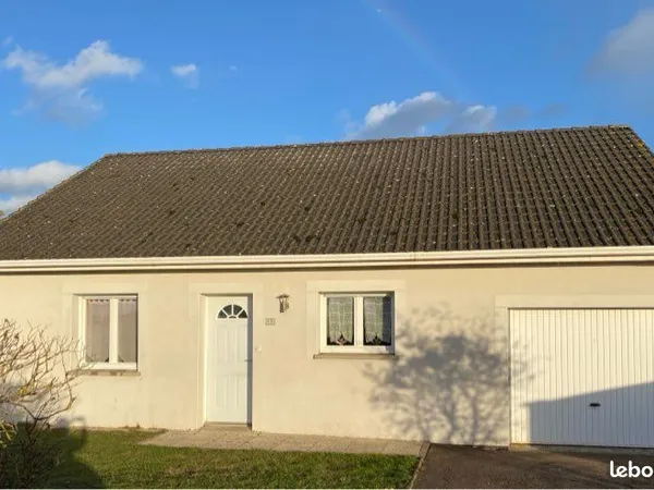 Maison individuelle de plus de 100 m² - garage - terrain de 538 m²