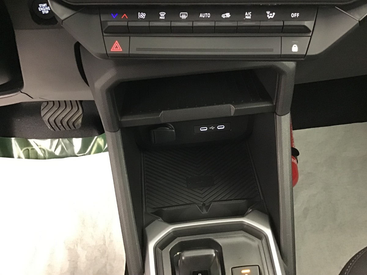 Dacia Duster — photo 24