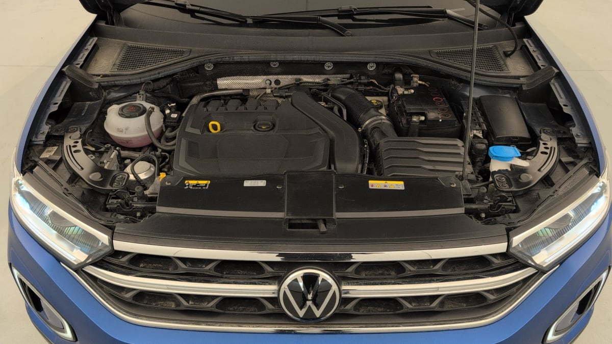 Volkswagen T-Roc — photo 13