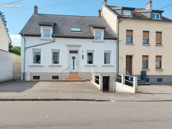 Maison 8 pièces 170 m²
