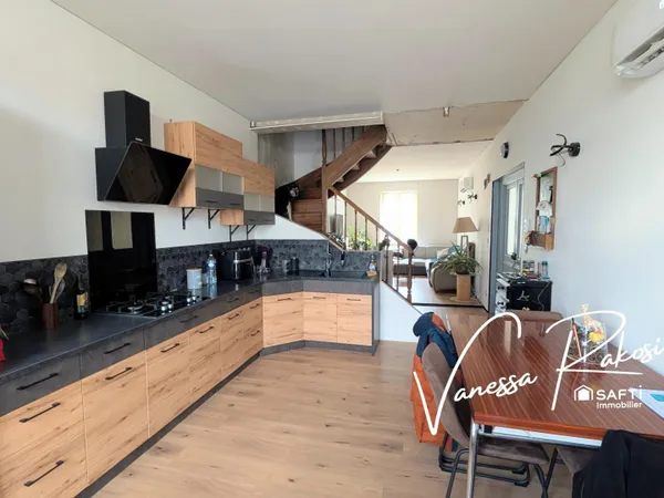 MATHA MAISON DE VILLE, DÉPENDANCE ET 90 M² À CRÉER