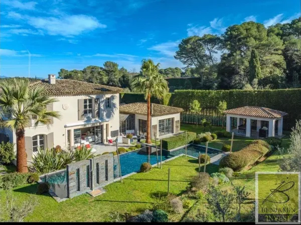 Maison 290 m²