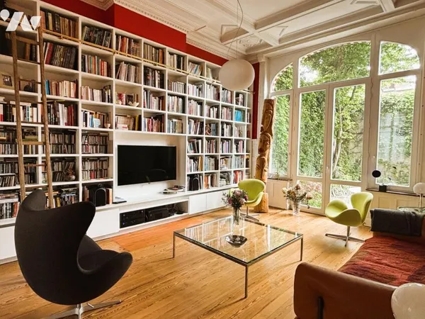 Maison 8 pièces 335 m²