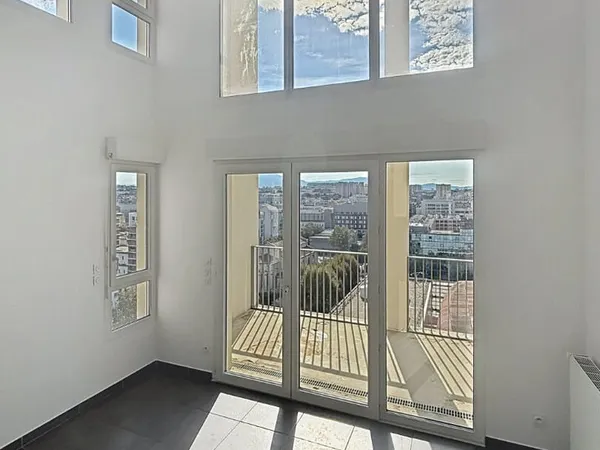 Duplex T3 / Lumineux /Balcon / Parking / 13003 Marseille