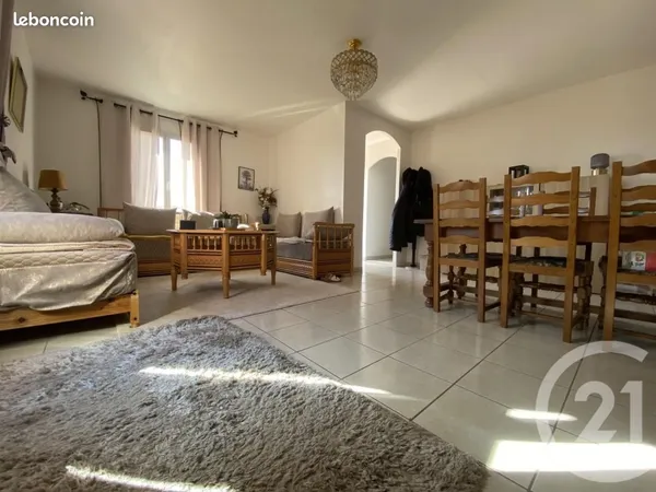 Maison 3 pièces 84 m²