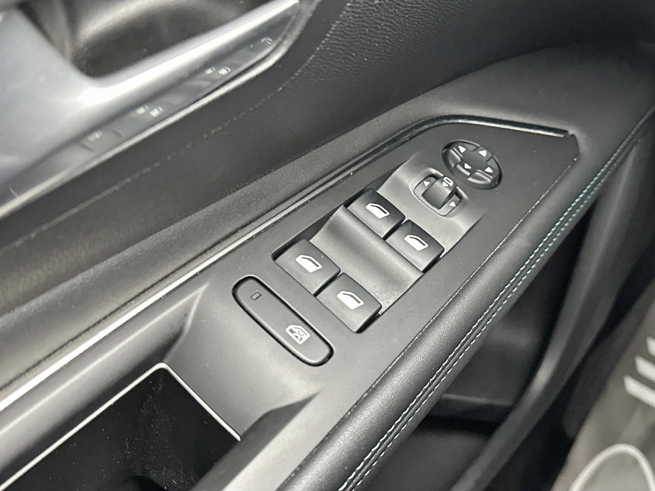 Peugeot 3008 hybrid 225 e-eat8 allure pack — photo 15