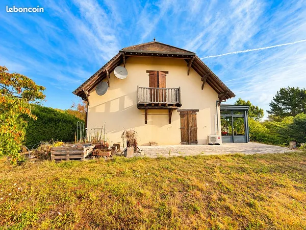 Maison 8 pièces 176 m²