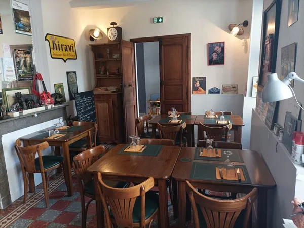 maison de village centre historique de Barjac et restaurant