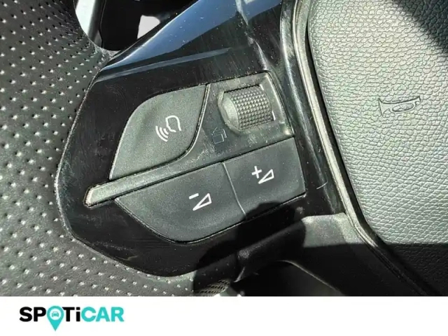 Peugeot 2008 1.2 puretech 130ch s&amp;s gt eat8 — photo 15