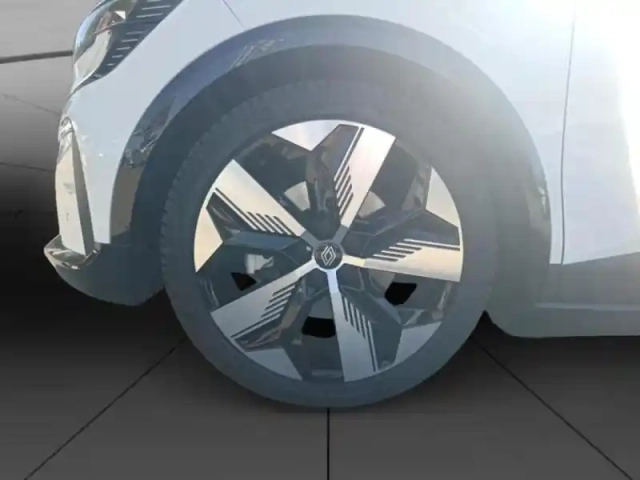 Renault Megane e-tech electric ev60 220ch techno super charge -b — photo 11