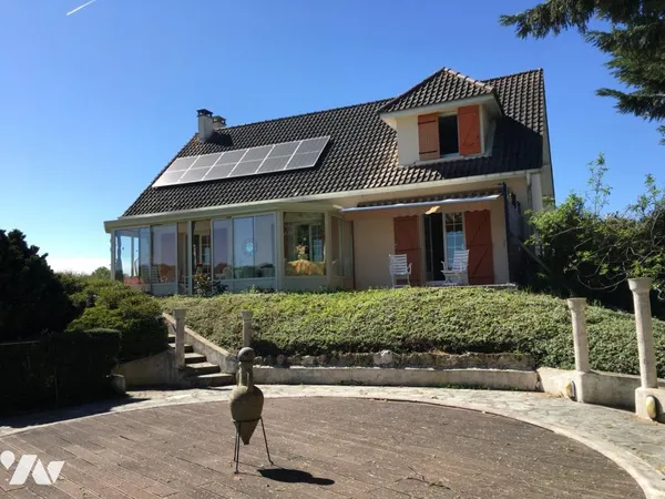 Maison 7 pièces 184 m²