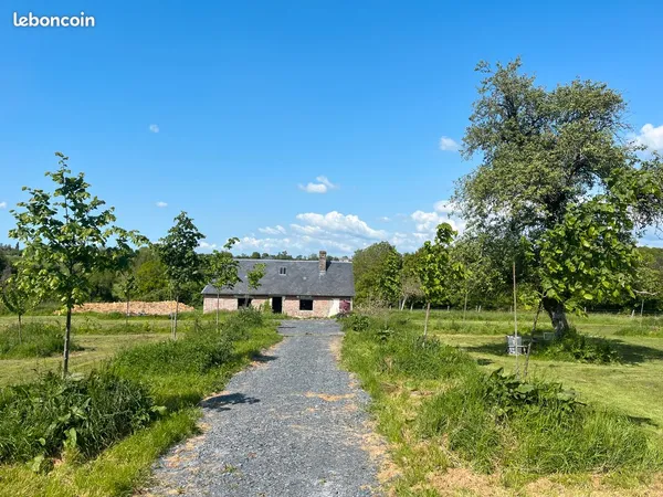Maison à finir sur 0,7 hectare