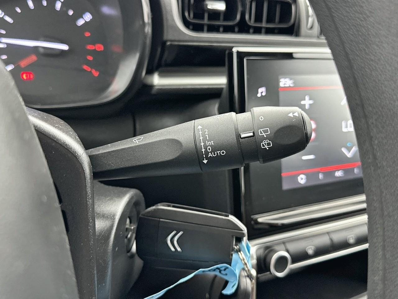 Citroën C3 puretech 83 ch bvm5 plus — photo 19
