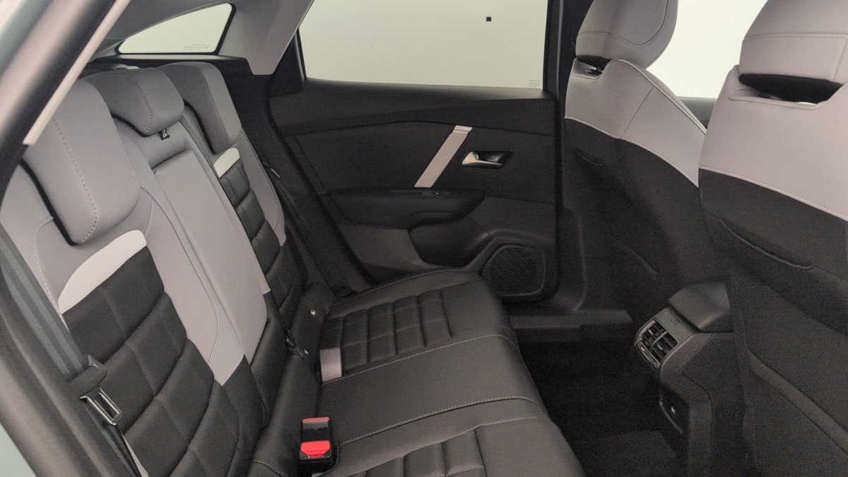 Citroën C4 — photo 20