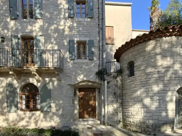 Maison 7 pièces 250 m²