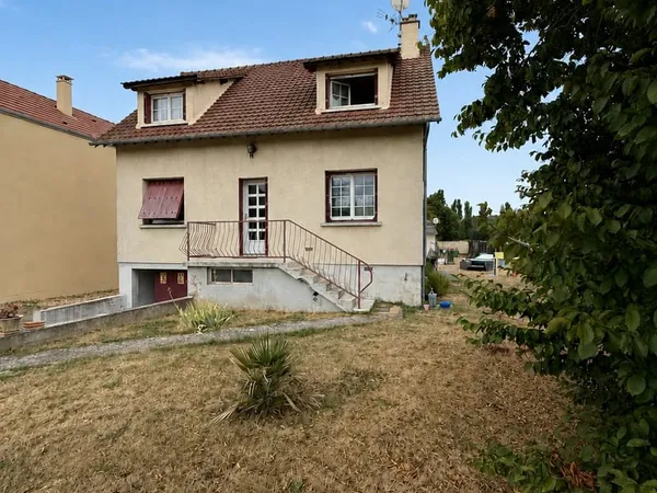 Maison 5 pièces sur sous-sol + Hangar et annexe - Vert-en-Dr