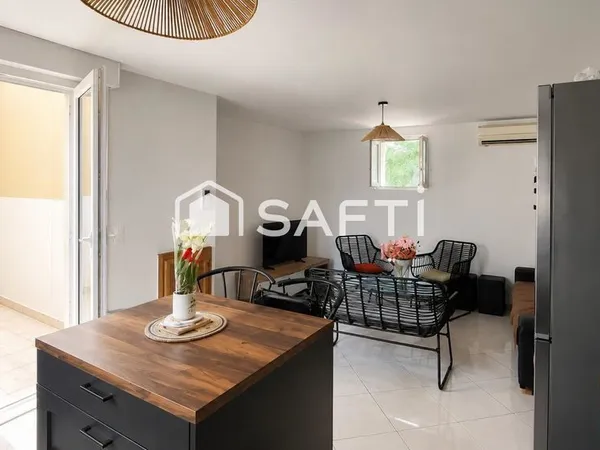 Maison de village, env. 120m2, 5p., 3 ch., garage