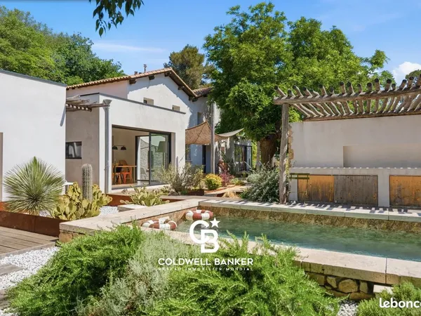 Villa 5 pièces 170 m²