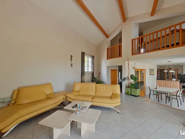 Maison 7 pièces 175 m²