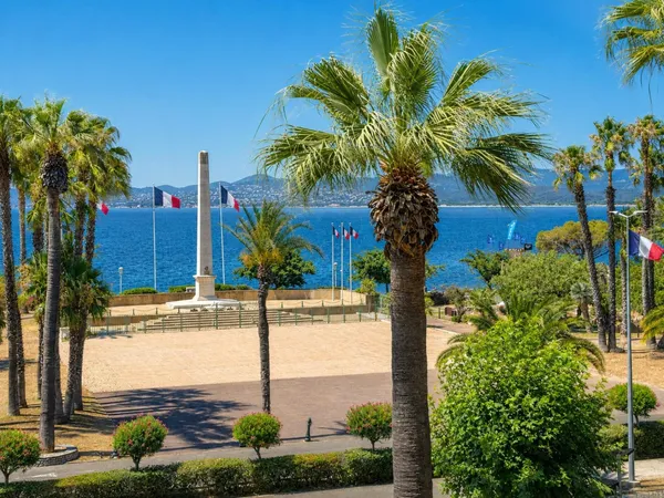 T1 alcôve, rénové avec Vue Mer Imprenable