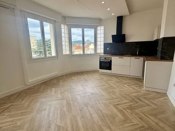 Appartement 4 pièces 82 m²