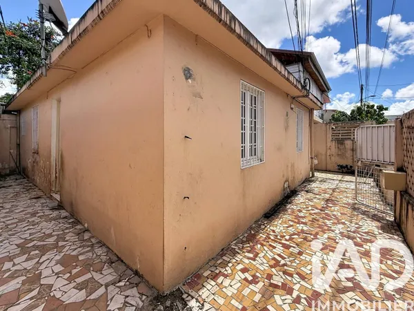Immeuble 157 m²