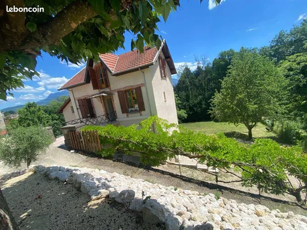 2 terrains constructibles plus maison