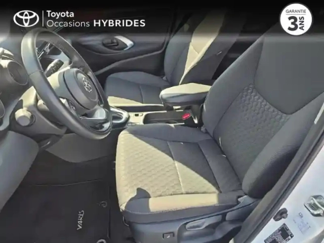 Toyota Yaris 116h design 5p my22 — photo 7