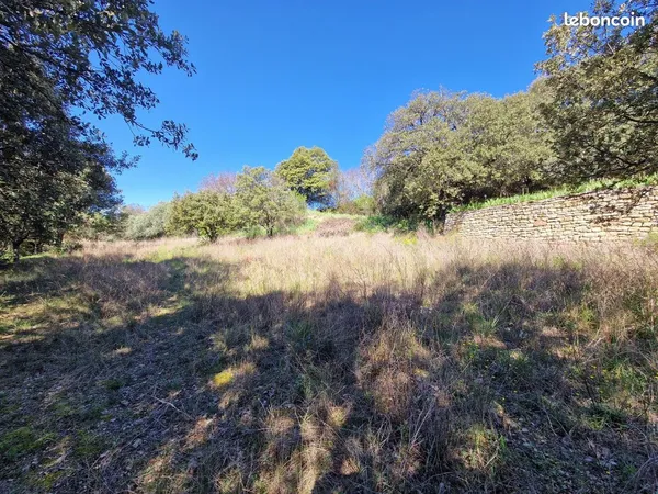 Terrain 900 m² RUSTREL