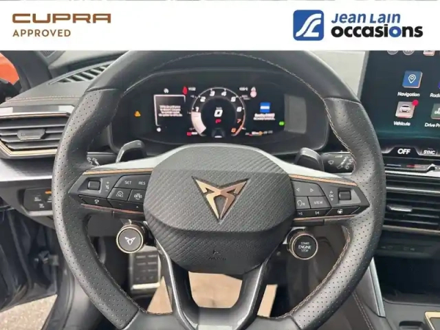 Cupra Leon 1.5 etsi hybrid 150 ch dsg7 — photo 39