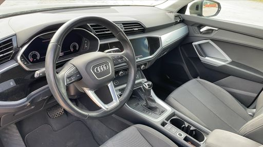 Audi Q3 2.0 TDI 150 S-Tronic 7 - Advanced – 2021 – 124802 km – Diesel – Boîte Automatique — photo 15