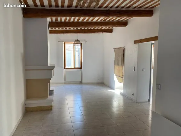 Appartement à vendre à Orange avec espace extérieur