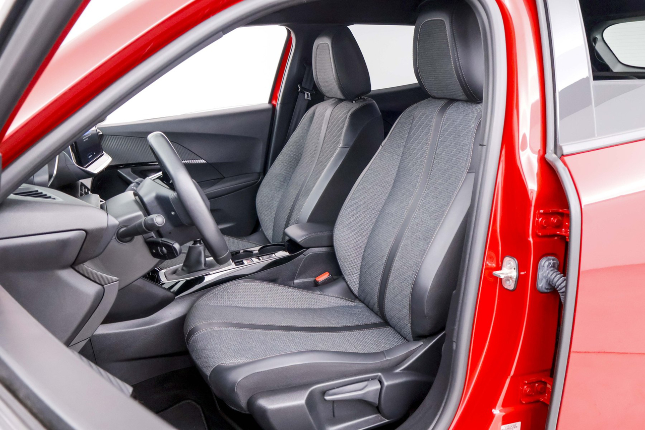 Peugeot 2008 — photo 12