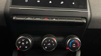 Renault Clio 1.0 TCe 90ch Evolution - 25 — photo 27