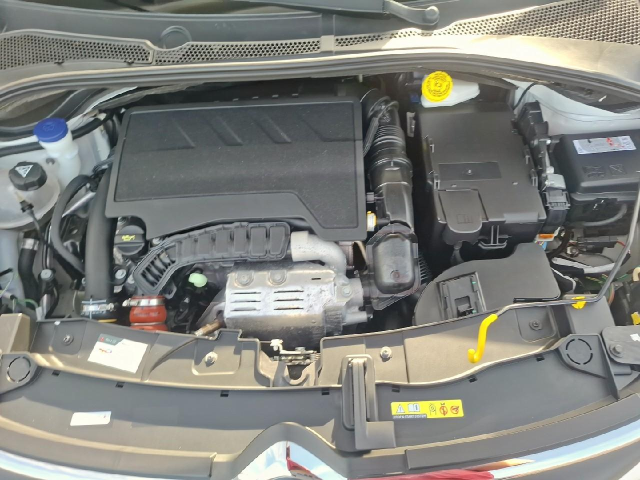 Citroën C3 1.2 puretech 110ch s&s max boite automatique — photo 12