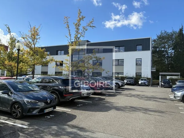 Local professionnel 193 m²