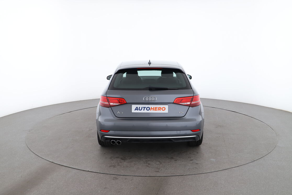 Audi A3 Sportback 35 TDI Sport S Tronic 7 — photo 4