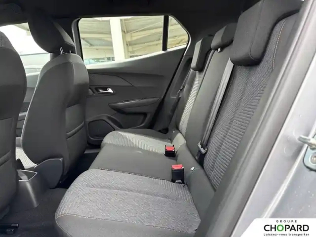 Peugeot 2008 hybrid 110 e-dcs6 — photo 18