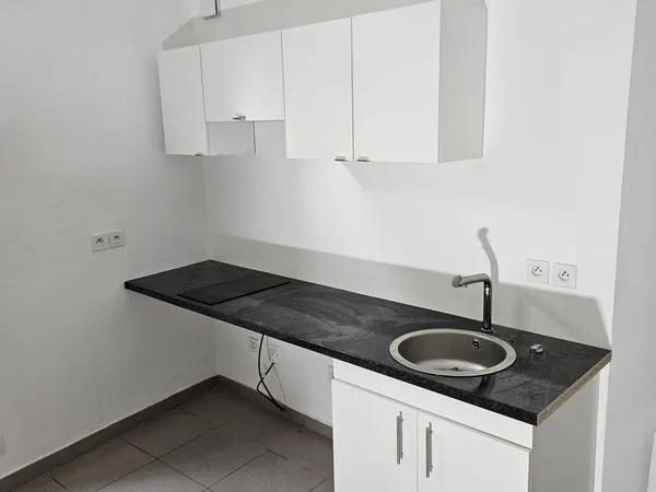 Appartement 3 Pièces Centre ville - 1100 euros CC